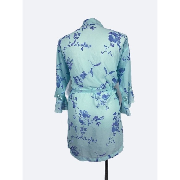 L.A. Intimates Floral Robe - Picture 2 of 9